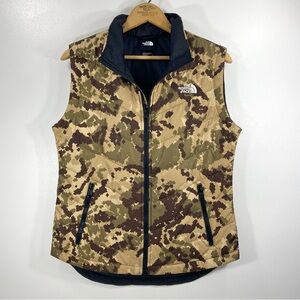The North Face Tamburello 2 Digital Camo Chevron Quilted Packable Puffer Vest S